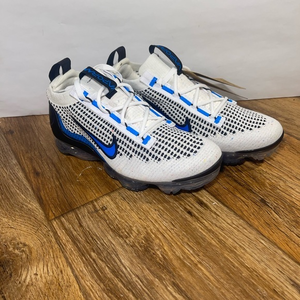 Nike Air VaporMax 2021 Flyknit White Blue Black DB1550-101 GS Size 5Y/Women 6.5